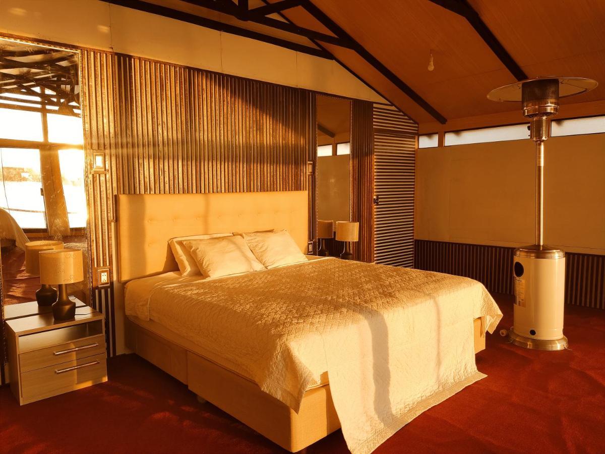 Uros Suma Jakana Lodge 푸노 외부 사진