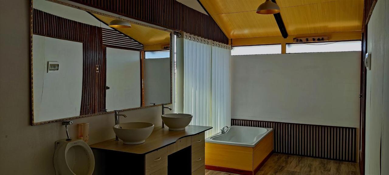Uros Suma Jakana Lodge 푸노 외부 사진