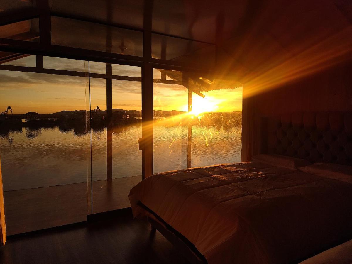 Uros Suma Jakana Lodge 푸노 외부 사진